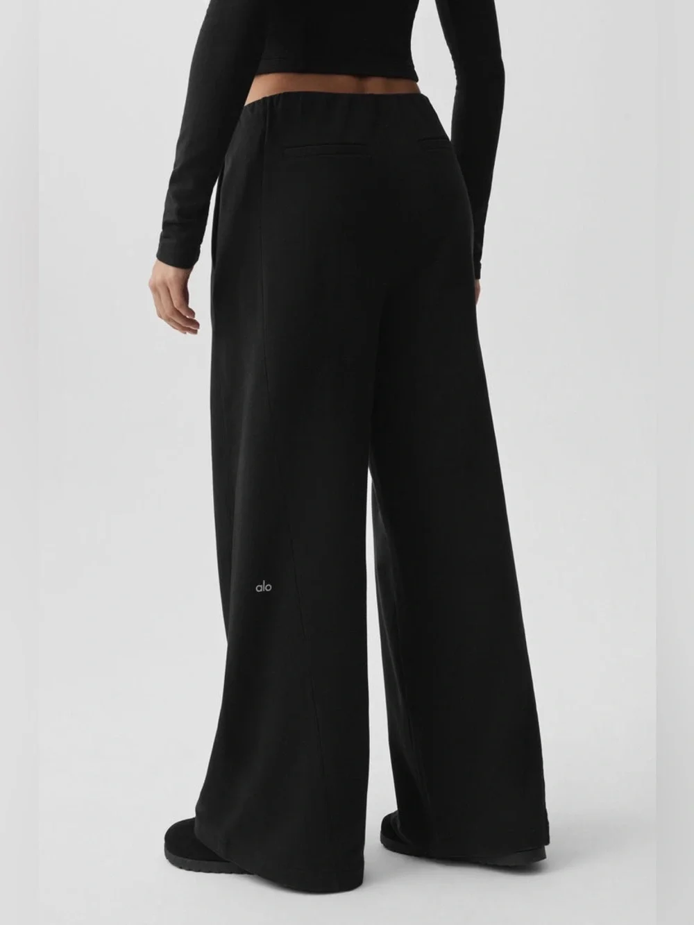 ALO Yoga Sway Mid-Rise On The Go Pant Black Wide-Leg Lounge Pants Small
